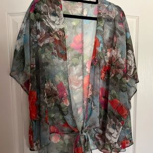 Floral tie kimono